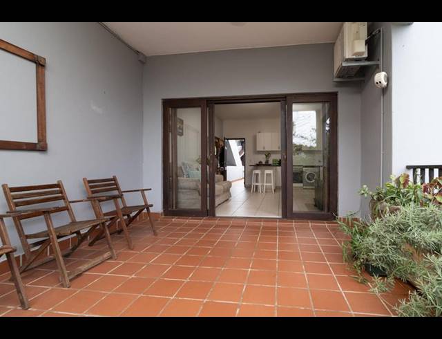 3 BEDROOM APARTMENT FOR SALE IN SHEFFIELD BEACH